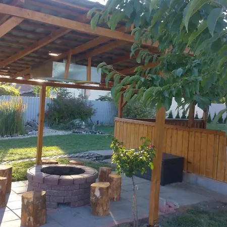 Harmonia Vendeghaz Apartmán *
